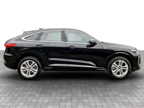 Audi Q5 Sportback 40 TDI quattro thumbnail