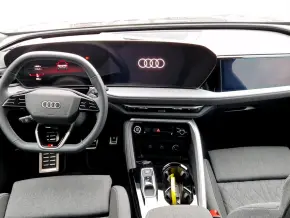 Audi Q5 Sportback 40 TDI quattro thumbnail