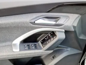 Audi Q5 40 TDI quattro thumbnail