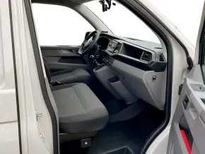 VW T6.1 Furgon LR 2.0 TDI 81KW thumbnail