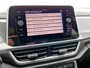 VW T-Roc Style TDI DSG thumbnail