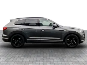 VW Touareg Elegance V6 Plug in Hybrid thumbnail