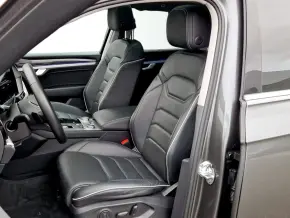 VW Touareg Elegance V6 Plug in Hybrid thumbnail