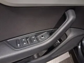Audi A4 Limousine 35 TDI thumbnail