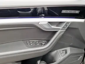 VW Touareg Elegance V6 Plug in Hybrid thumbnail
