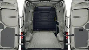 Crafter 3.5 Furgon L3H3 FWD 103kW thumbnail