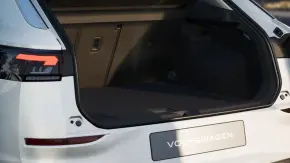 Noul T-Roc Life 1.5 eTSI DSG thumbnail