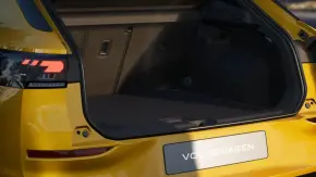 Noul T-Roc R-Line 1.5 eTSI DSG thumbnail