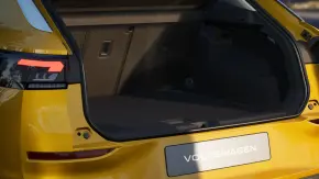 Noul T-Roc Life 1.5 eTSI DSG thumbnail