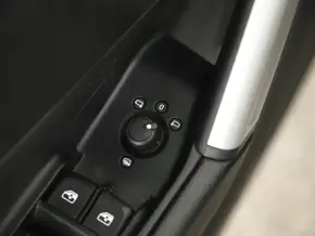 Q2 Basic 35 TFSI thumbnail