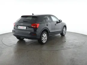 Q2 Basic 35 TFSI thumbnail