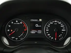 Q2 Basic 35 TFSI thumbnail