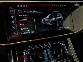 Q7 S line 55 TFSI e quattro 290 kW/394CP thumbnail