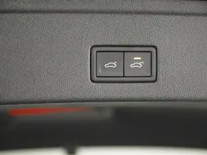 Touareg R-Line TDI 4MOTION thumbnail