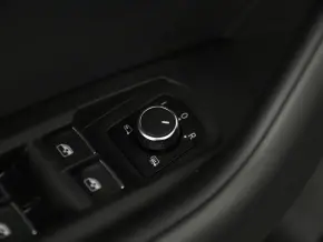 Touareg R-Line TDI 4MOTION thumbnail