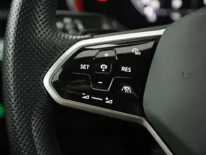 Touareg R-Line TDI 4MOTION thumbnail