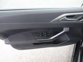 Noul Polo Comfortline 1.0 TSI DSG, 4 usi thumbnail