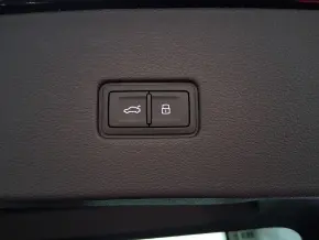 Audi Q8 PI 55 TFSI quattro thumbnail
