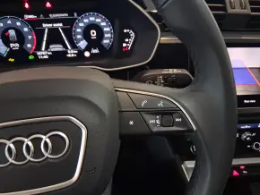 Audi Q3 Sportback 35 TFSI thumbnail