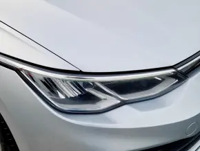 VW Golf Variant Life 2.0 TDI DSG thumbnail