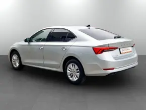Škoda Octavia Ambition 2.0 TDI DSG thumbnail