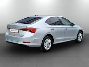 Škoda Octavia Ambition 2.0 TDI DSG thumbnail