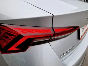 Škoda Octavia Ambition 2.0 TDI DSG thumbnail