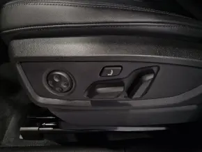 Q5 Advanced 50 TFSI e quattro thumbnail