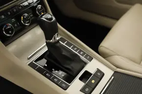 Superb Laurin & Klement TDI 4x4 DSG thumbnail