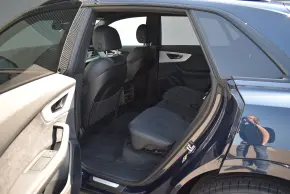 Audi Q8 PI 50 TDI quattro thumbnail
