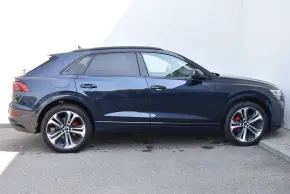 Audi Q8 PI 50 TDI quattro thumbnail