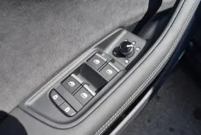 Audi Q8 PI 50 TDI quattro thumbnail