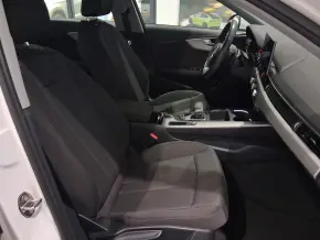 Audi A4 35 TFSI thumbnail