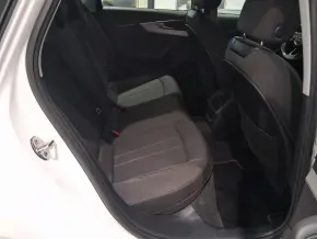 Audi A4 35 TFSI thumbnail