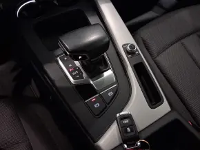 Audi A4 35 TFSI thumbnail