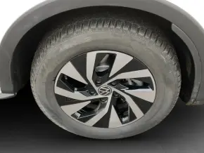 VW Noul T-Roc Life 1.5 eTSI DSG TD thumbnail