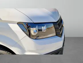 VW Crafter 3.5 Furgon L3H3 FWD 103kW thumbnail