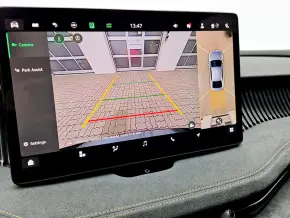 Superb Selection PHEV thumbnail
