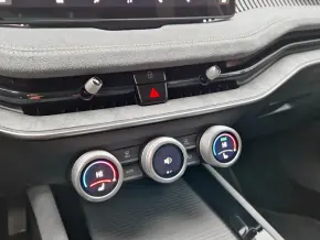 Superb Selection PHEV thumbnail