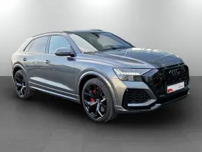 RSQ8 TFSI quattro thumbnail