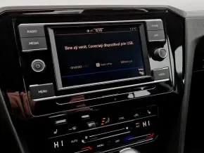 VW Noul Passat Comfortline 2.0 TDI DSG thumbnail