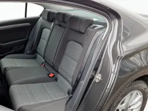 VW Noul Passat Comfortline 2.0 TDI DSG thumbnail