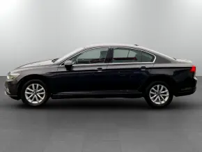 VW Noul Passat Comfortline 2.0 TDI DSG thumbnail