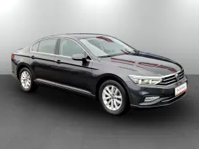 VW Noul Passat Comfortline 2.0 TDI DSG thumbnail