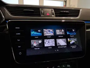 Škoda SUPERB L&K 2.0 TSI 4x4 DSG thumbnail