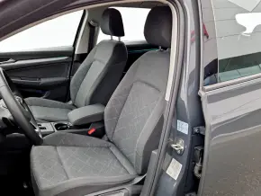 VW Golf Variant Life 2.0 TDI DSG thumbnail