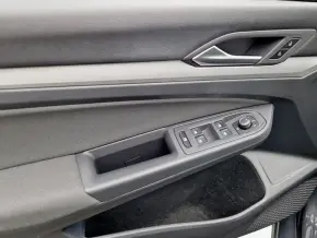 VW Golf Variant Life 2.0 TDI DSG thumbnail