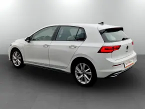 Golf GTE thumbnail