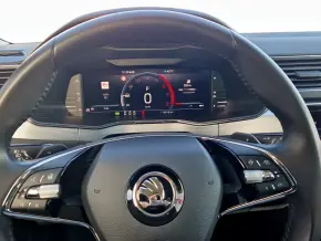 SUPERB COMBI AMBITION 2.0 TDI DSG thumbnail