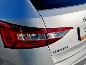 SUPERB COMBI AMBITION 2.0 TDI DSG thumbnail